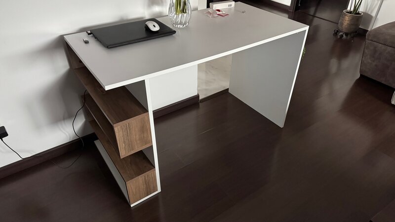 Birou alb (L = 120 cm/ l = 60 cm h =75 cm.)