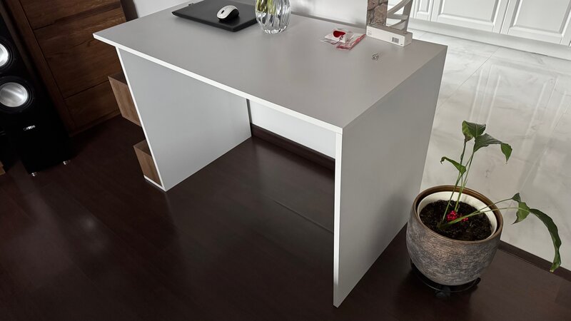 Birou alb (L = 120 cm/ l = 60 cm h =75 cm.)